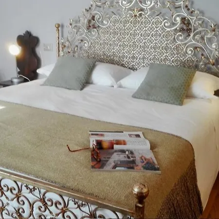 Duca Alessandro 61 Apartment *